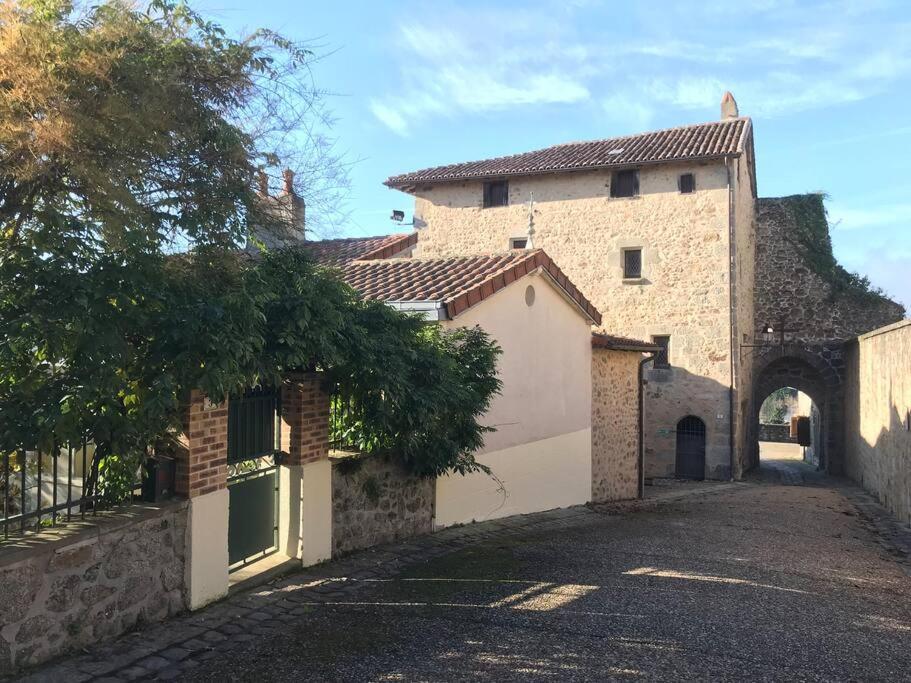Du Haut Des Remparts Brigueuil ภายนอก รูปภาพ