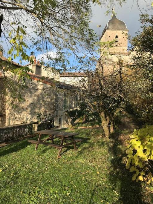 Du Haut Des Remparts Brigueuil ภายนอก รูปภาพ